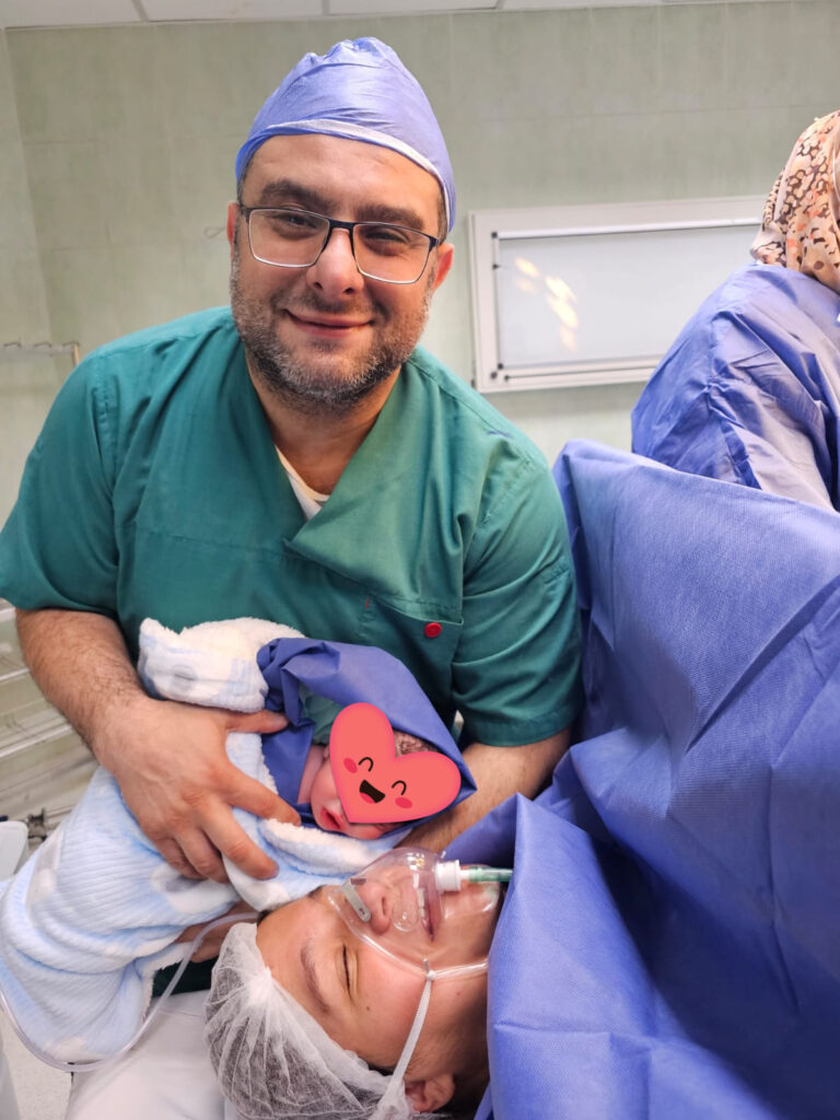 متى يتم اللجوء الولادة القيصرية